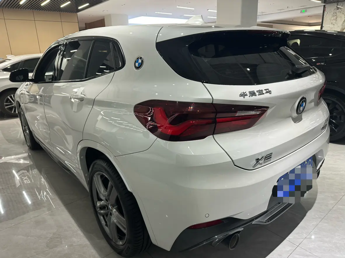 BMW X2