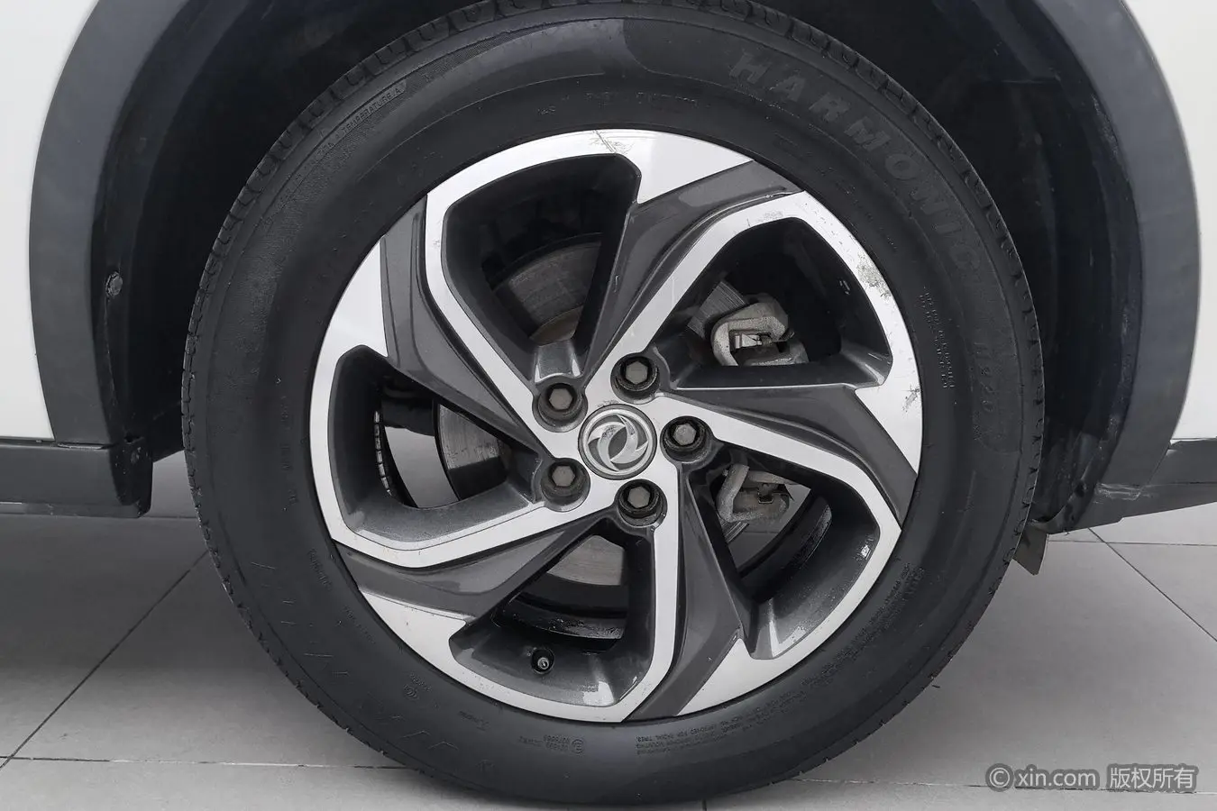 Dongfeng Fengshen AX5