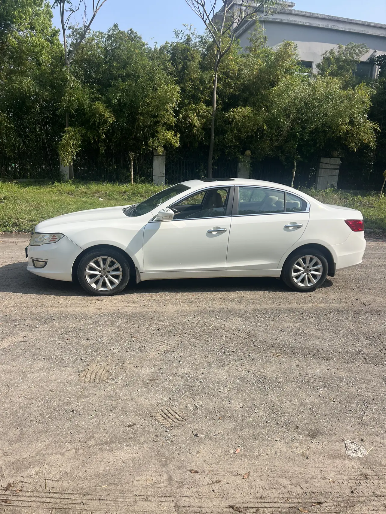 GAC Trumpchi GA5