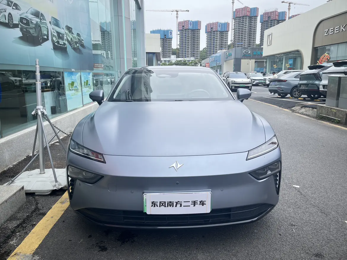 Dongfeng Yipai 007