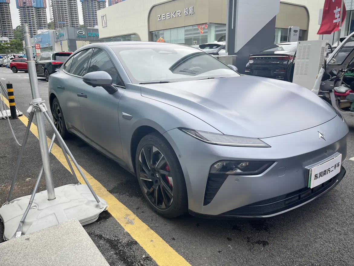 Dongfeng Yipai 007
