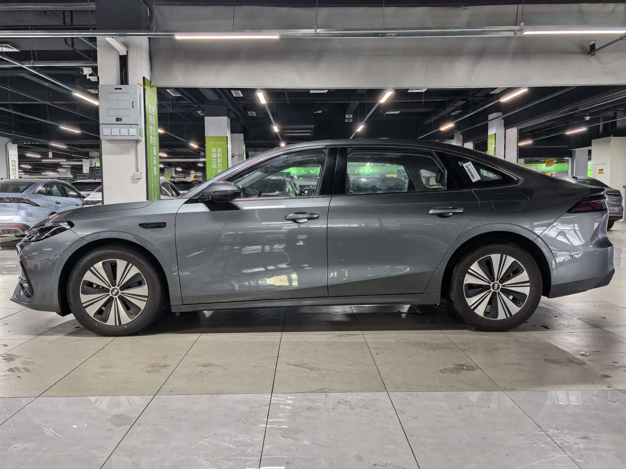 Geely Galaxy A7 EM