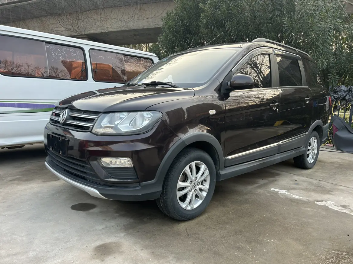 Dongfeng Fengon 370