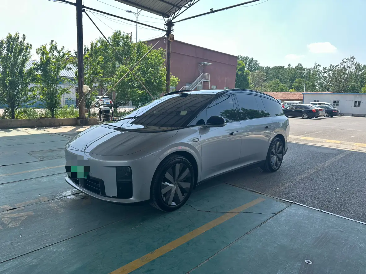 Li Ideal i8