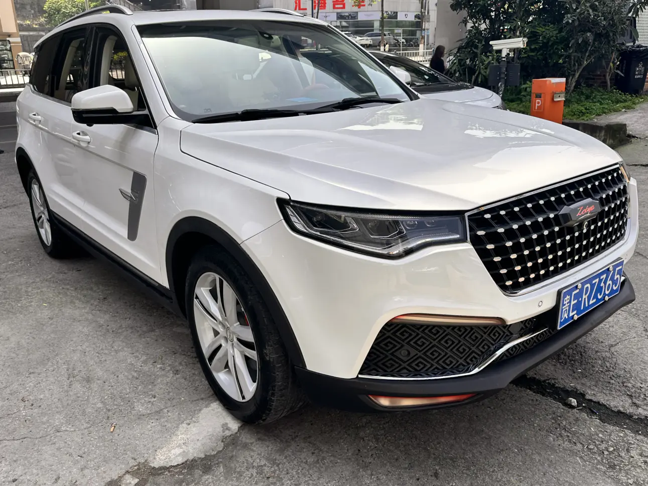 Zotye T800