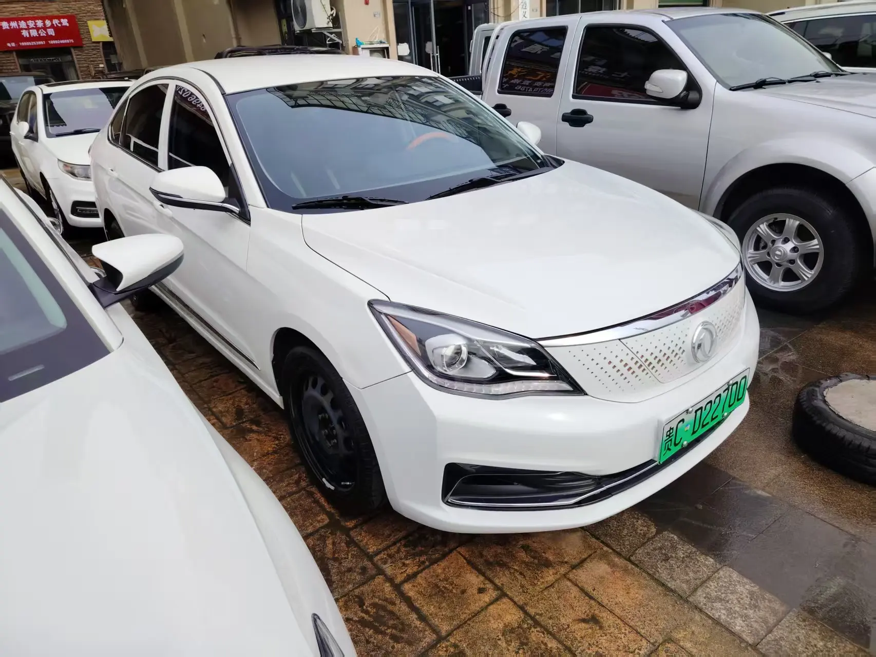 Dongfeng Fengshen E70