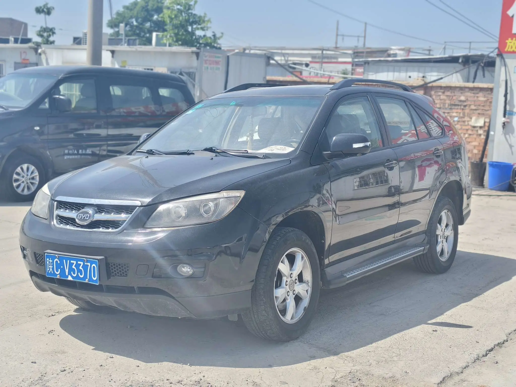 BYD S6