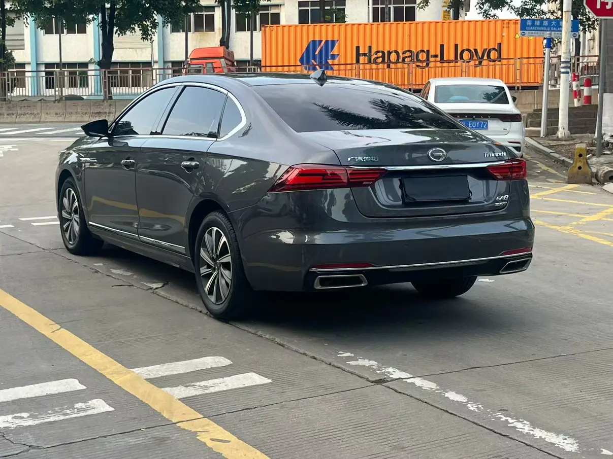 GAC Trumpchi GA8