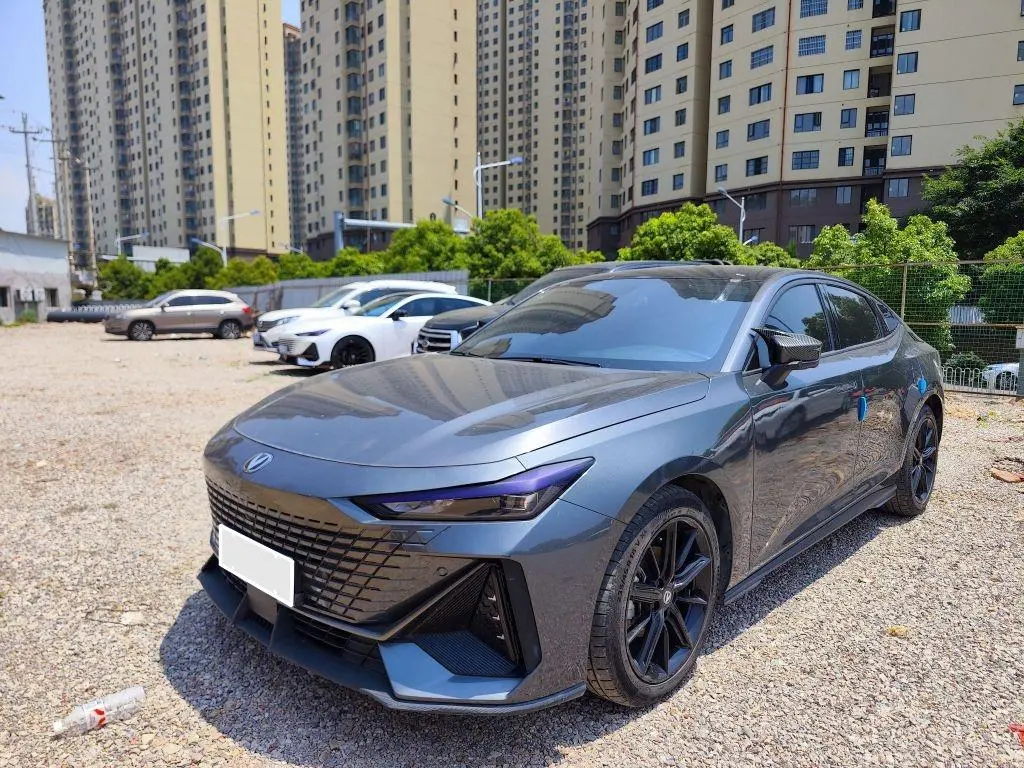 Changan UNI-V