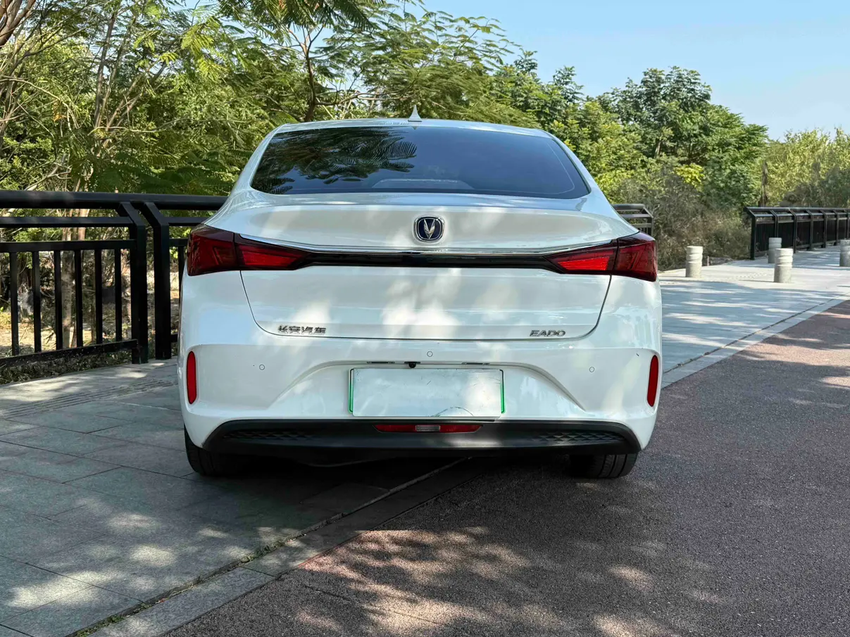 Changan Eado EV
