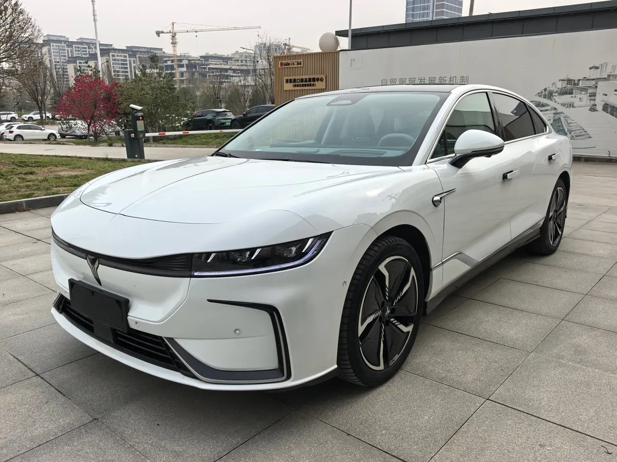 Voyah Passion EV