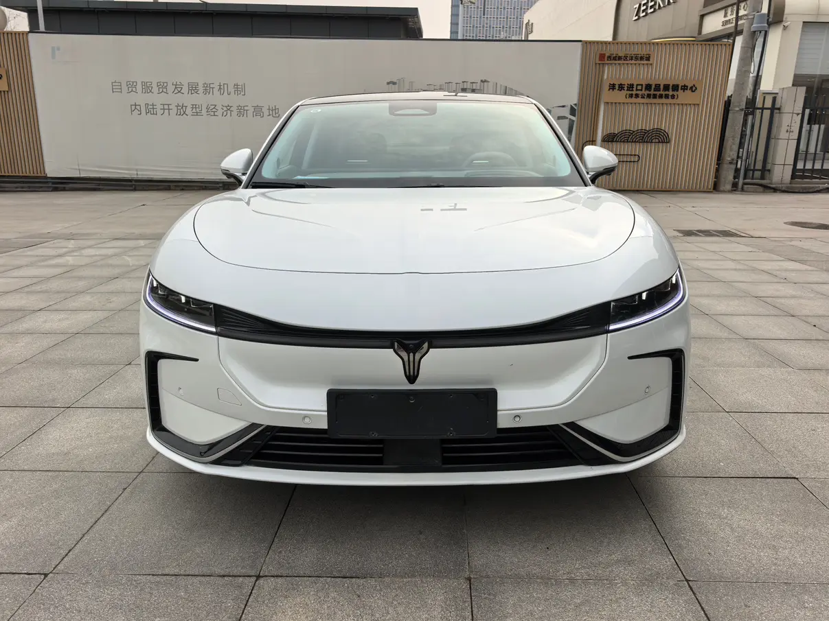 Voyah Passion EV