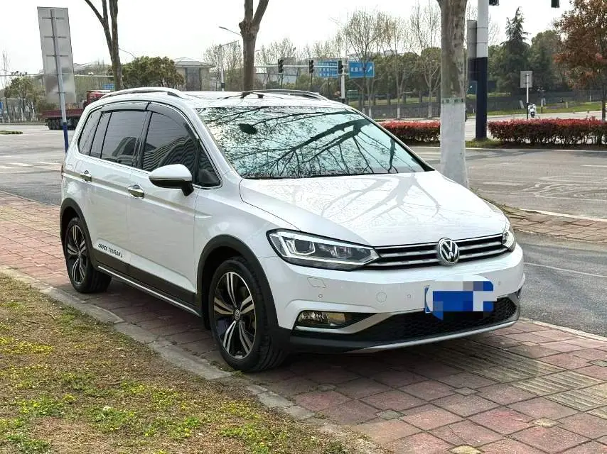 Volkswagen Touran L