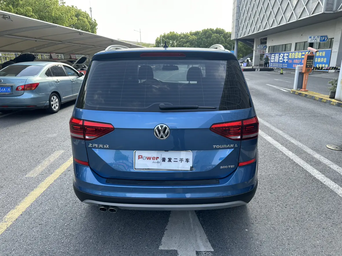 Volkswagen Touran L