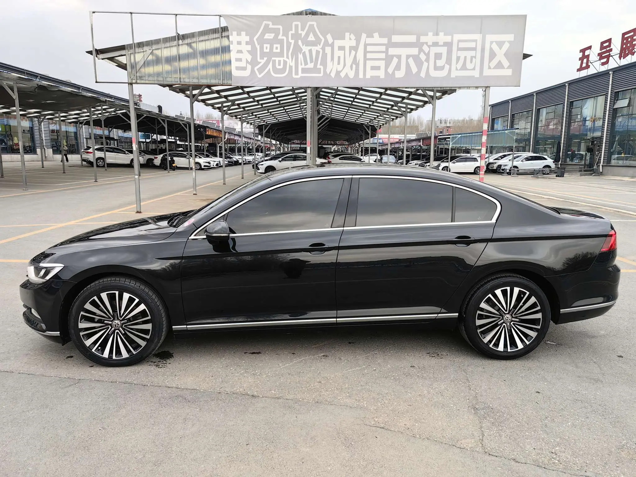 Volkswagen Magotan