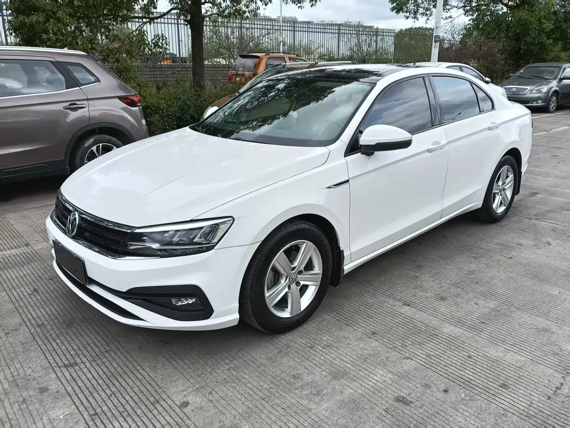 Volkswagen Lamando