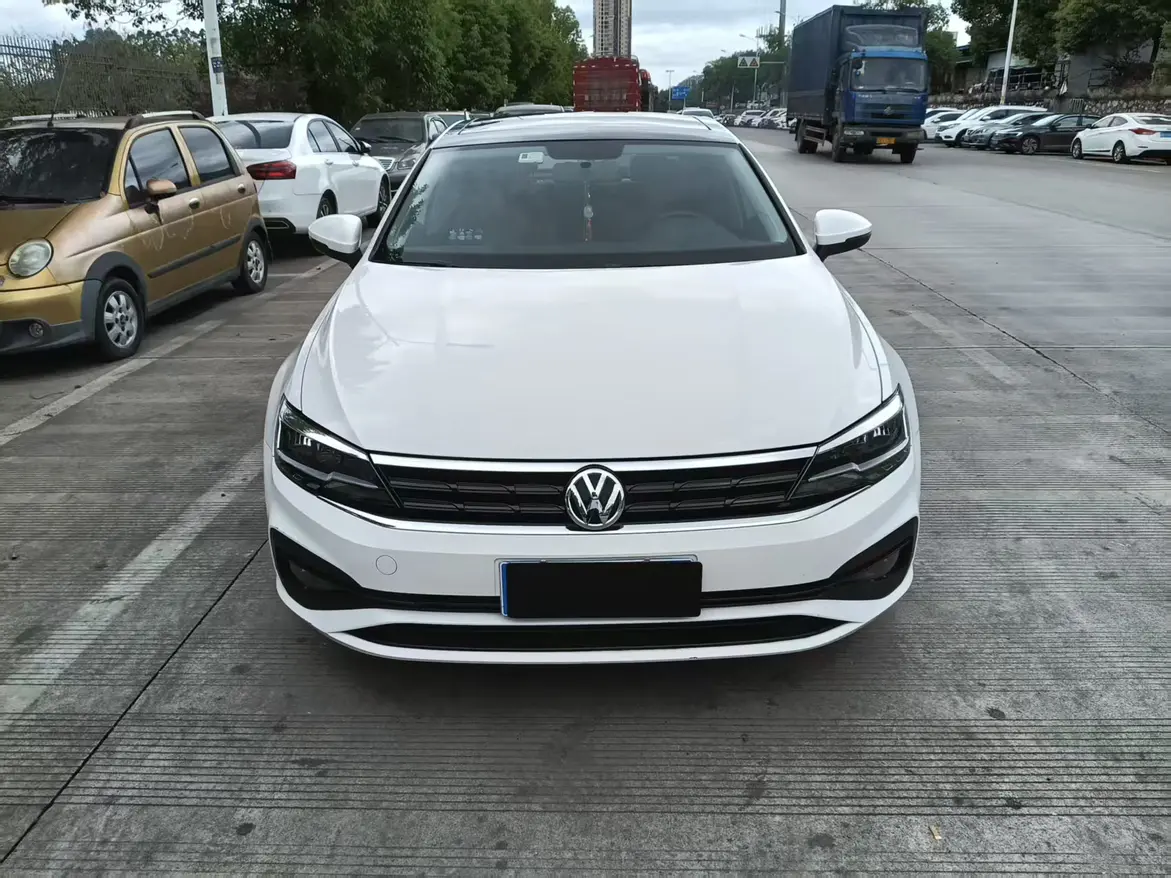 Volkswagen Lamando