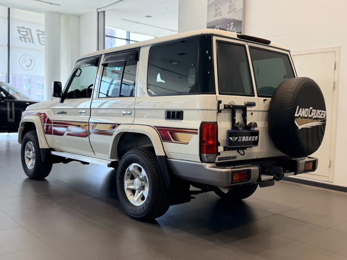 Toyota Land Cruiser 70 Series
