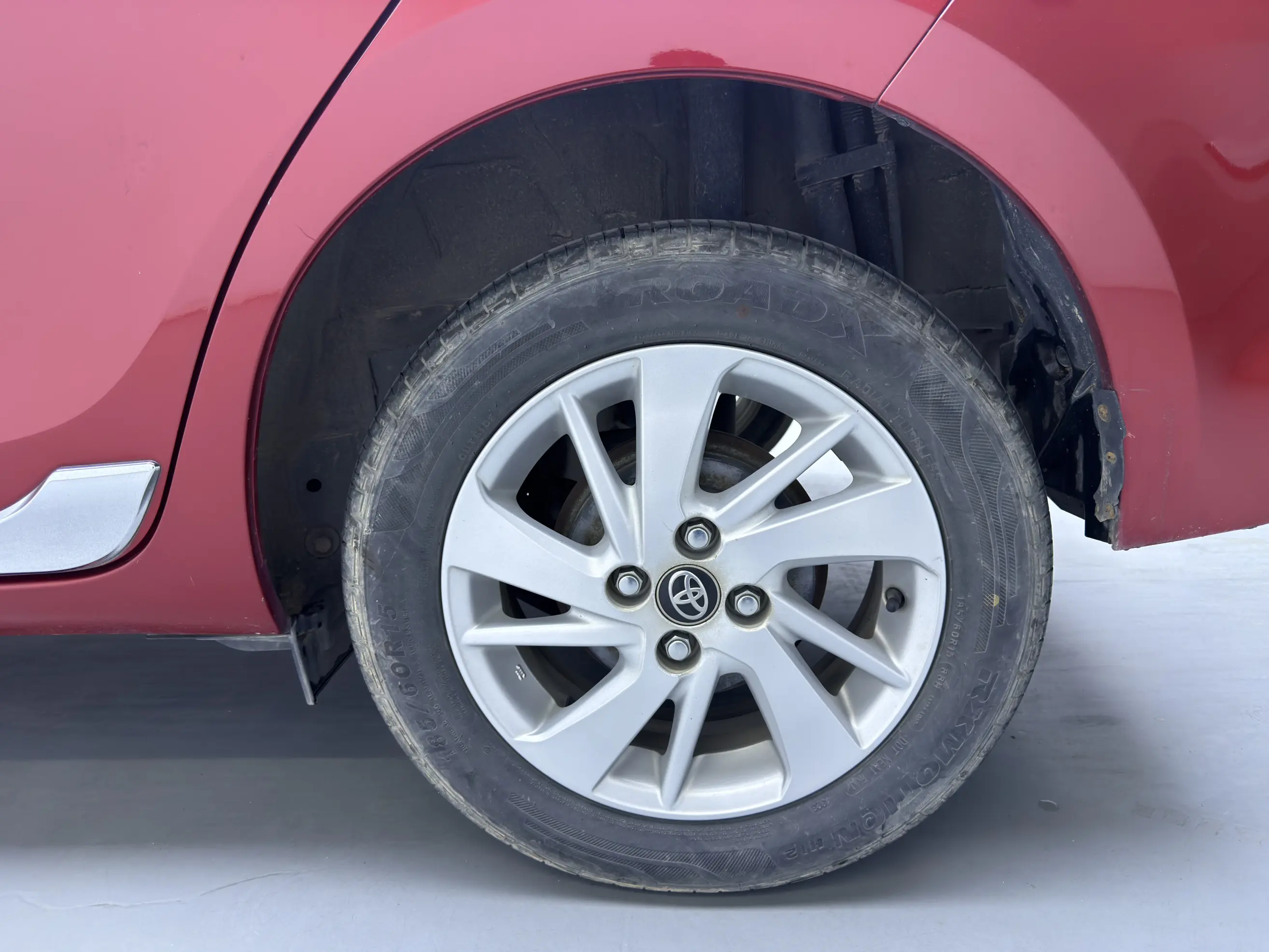 Toyota Yaris L