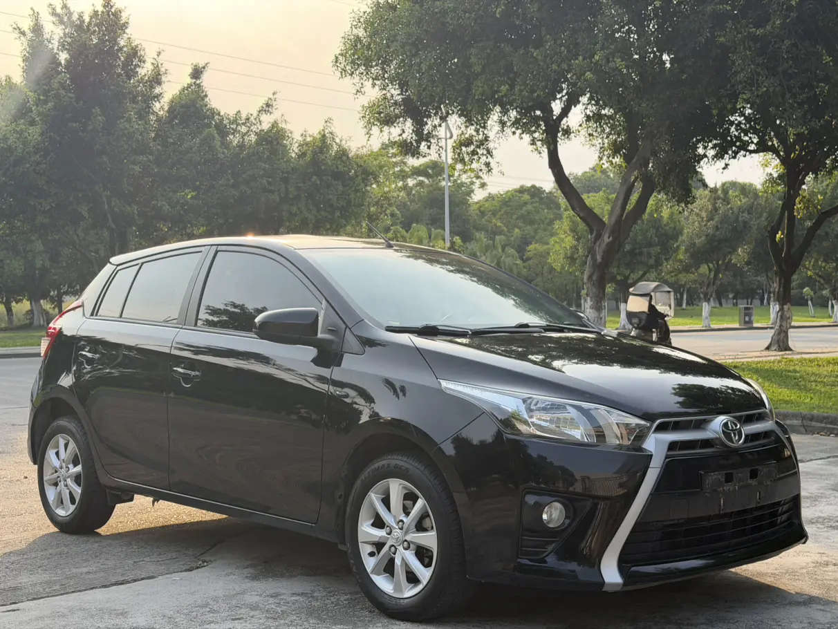 Toyota Yaris L