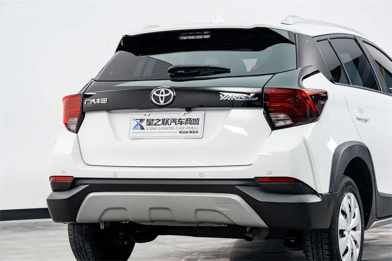 Toyota Yaris L