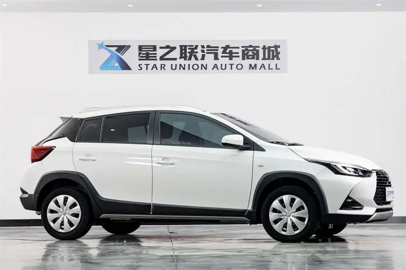 Toyota Yaris L