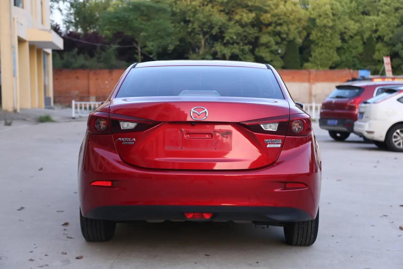 Mazda Axela