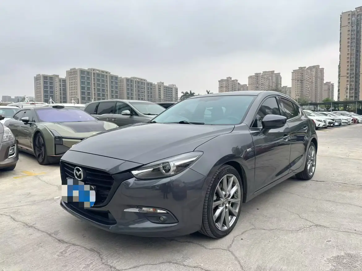 Mazda Axela