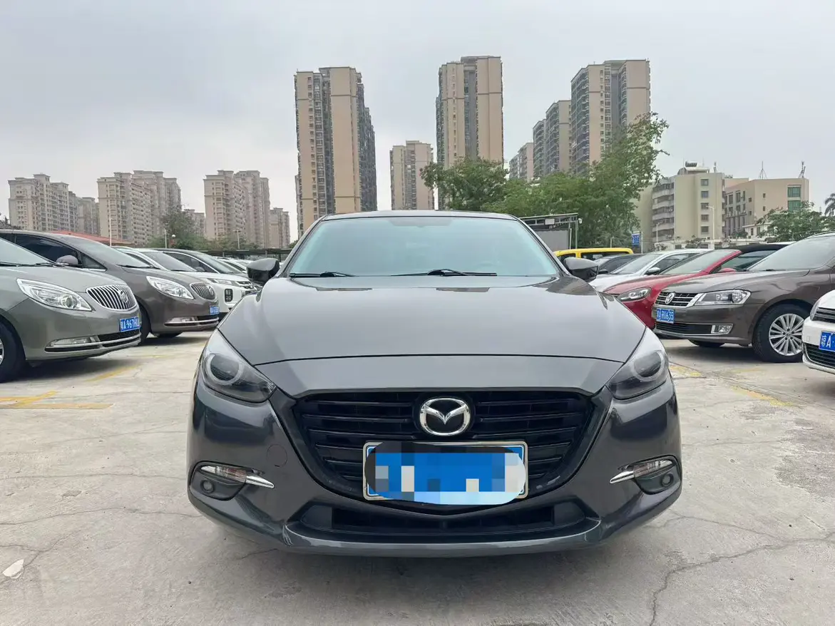 Mazda Axela