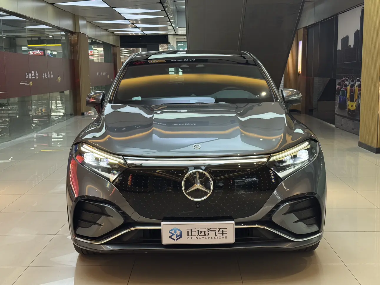 Mercedes-Benz EQS SUV