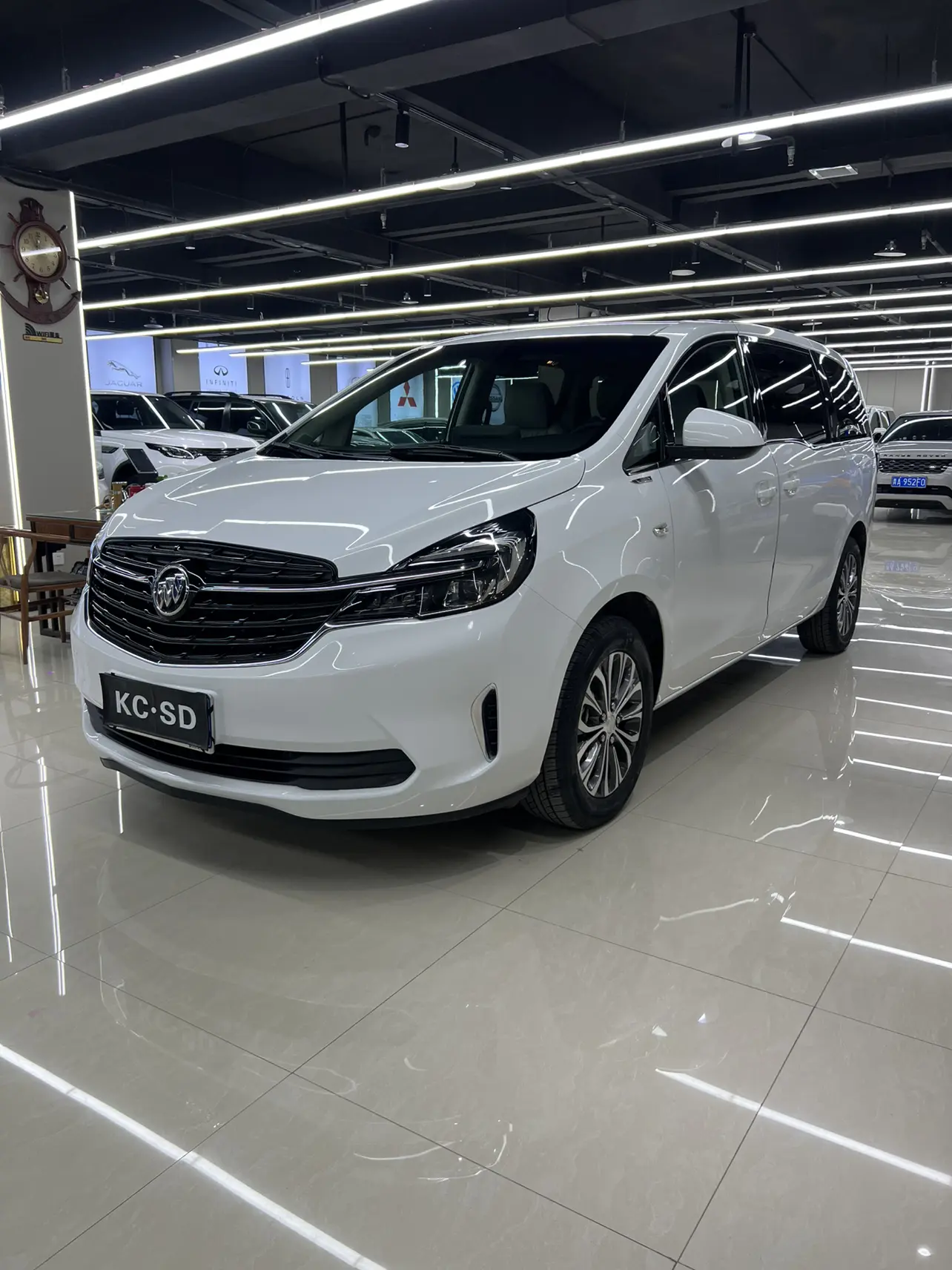Buick GL8