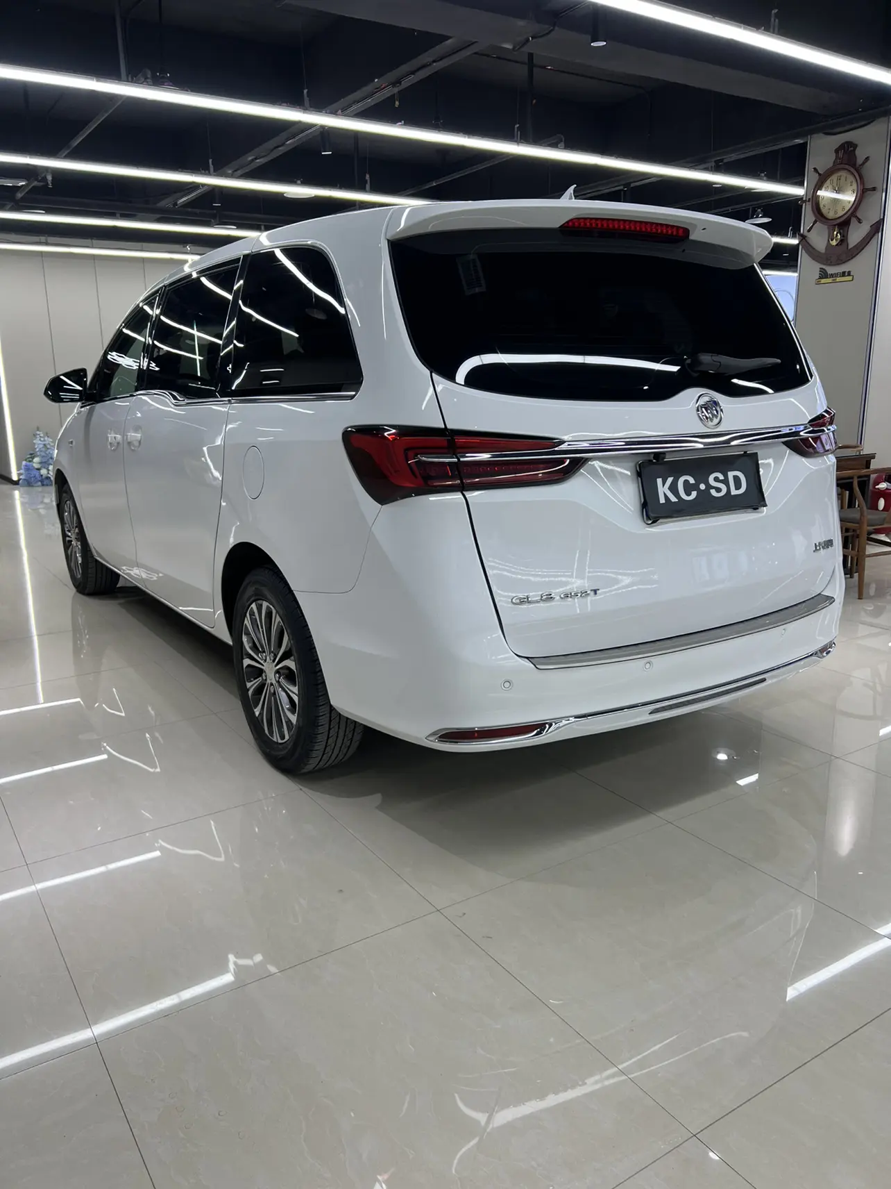 Buick GL8