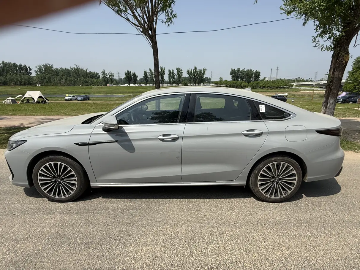 Chery Fengyun A8L