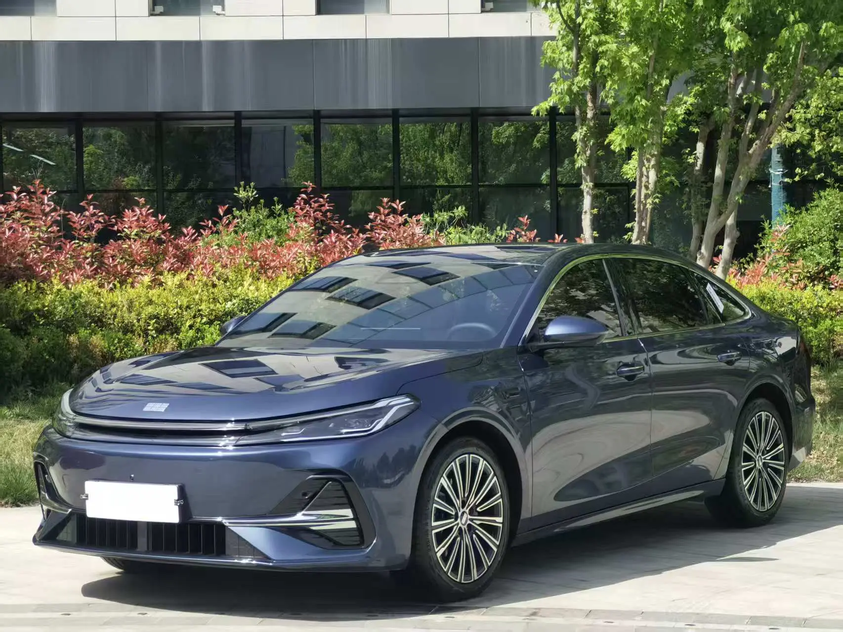 Geely Galaxy A7 EM