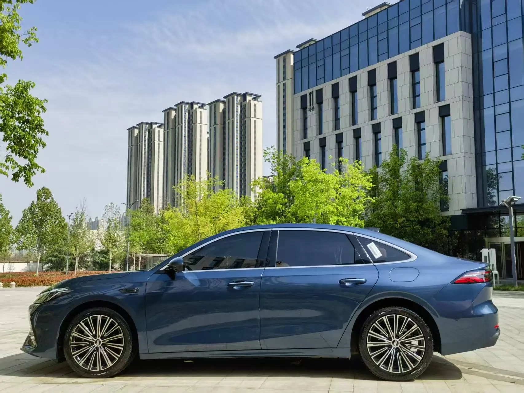 Geely Galaxy A7 EM