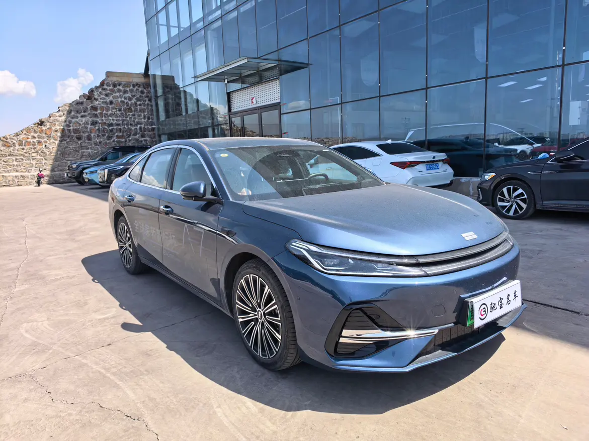 Geely Galaxy A7 EM