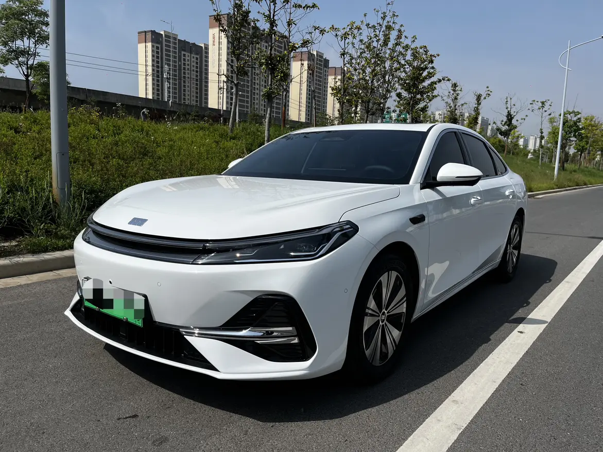 Geely Galaxy A7 EM