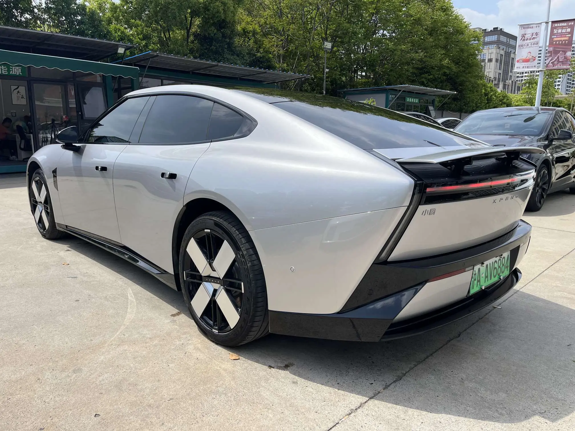 Xpeng P7