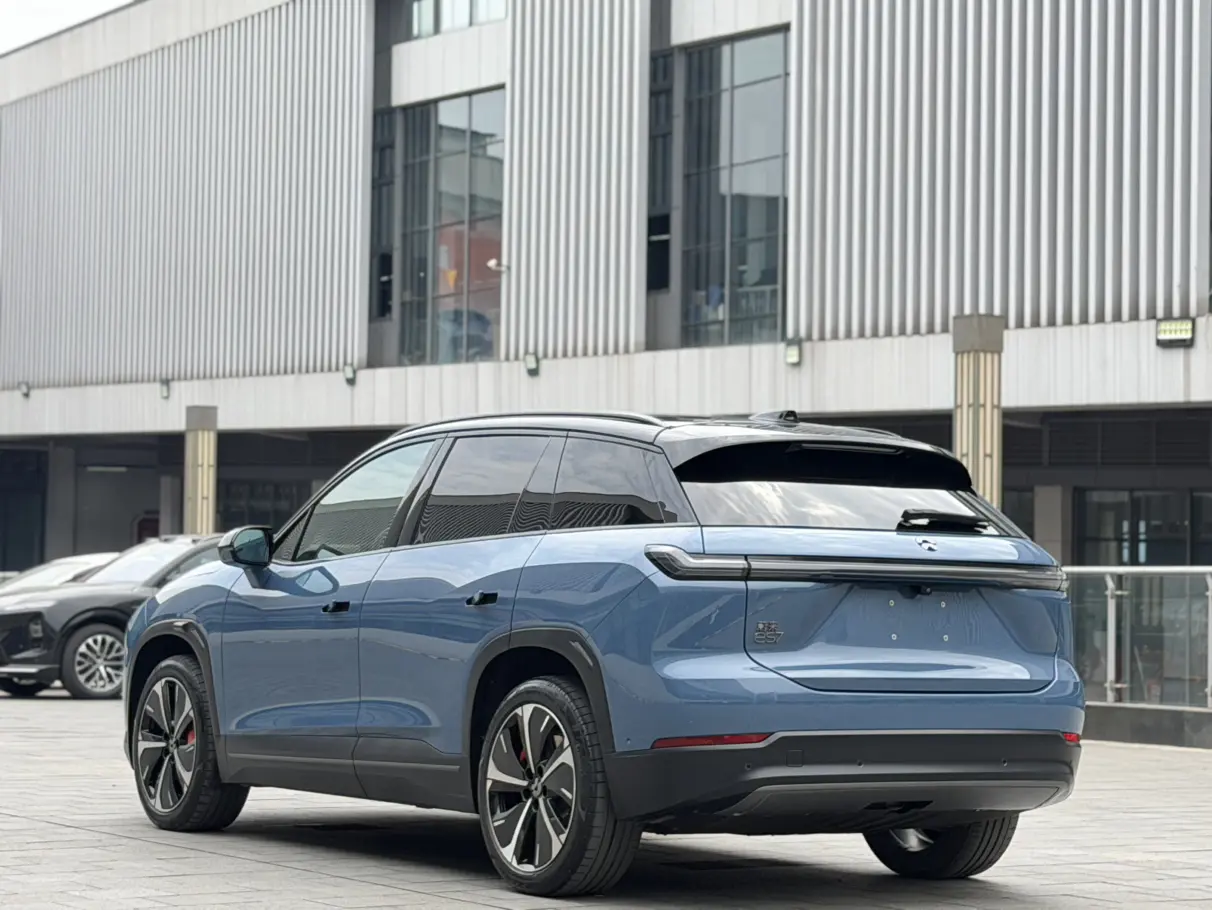 NIO ES7