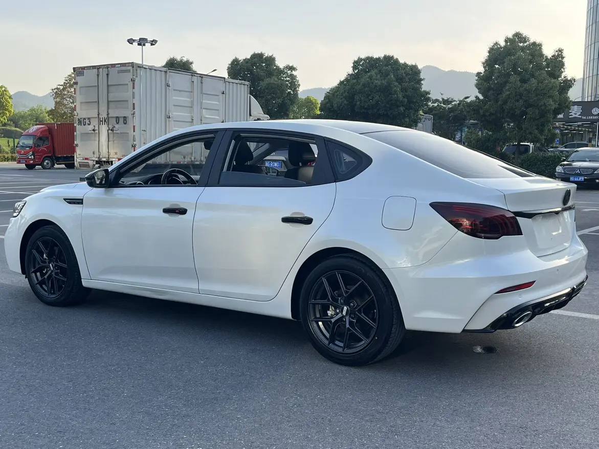 MG 6