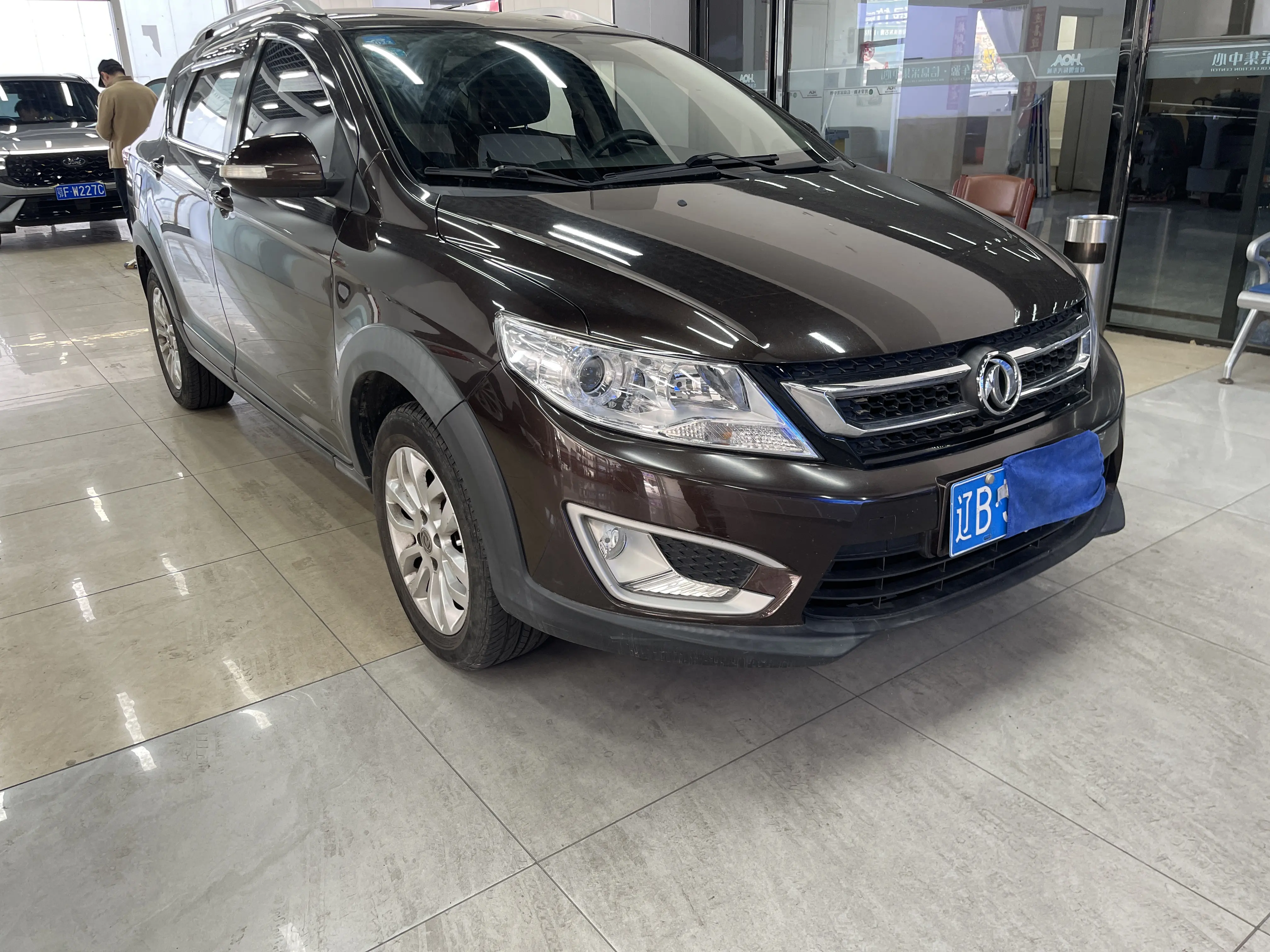 Dongfeng Fengshen AX3