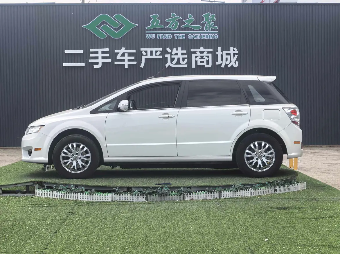 BYD e6