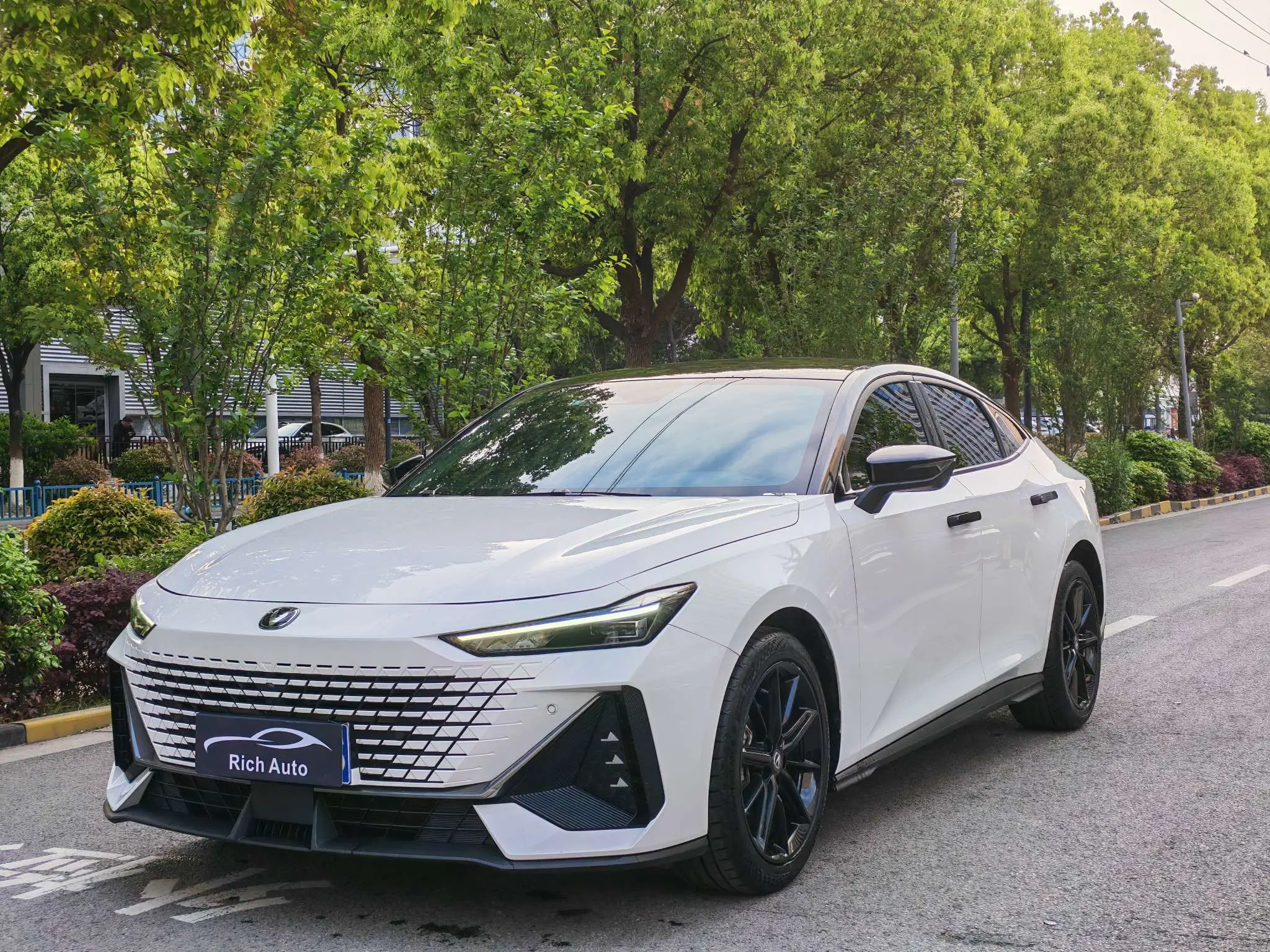 Changan UNI-V