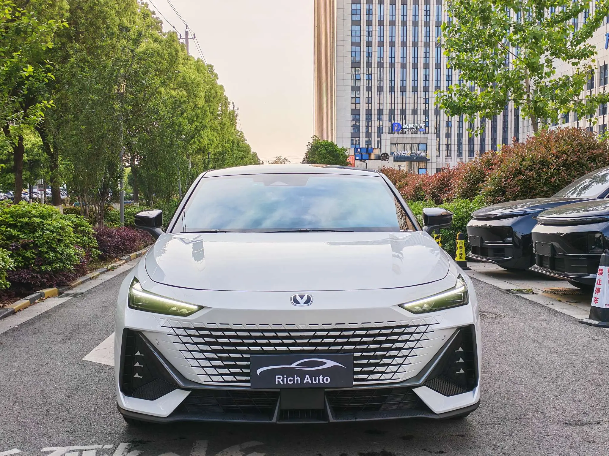 Changan UNI-V