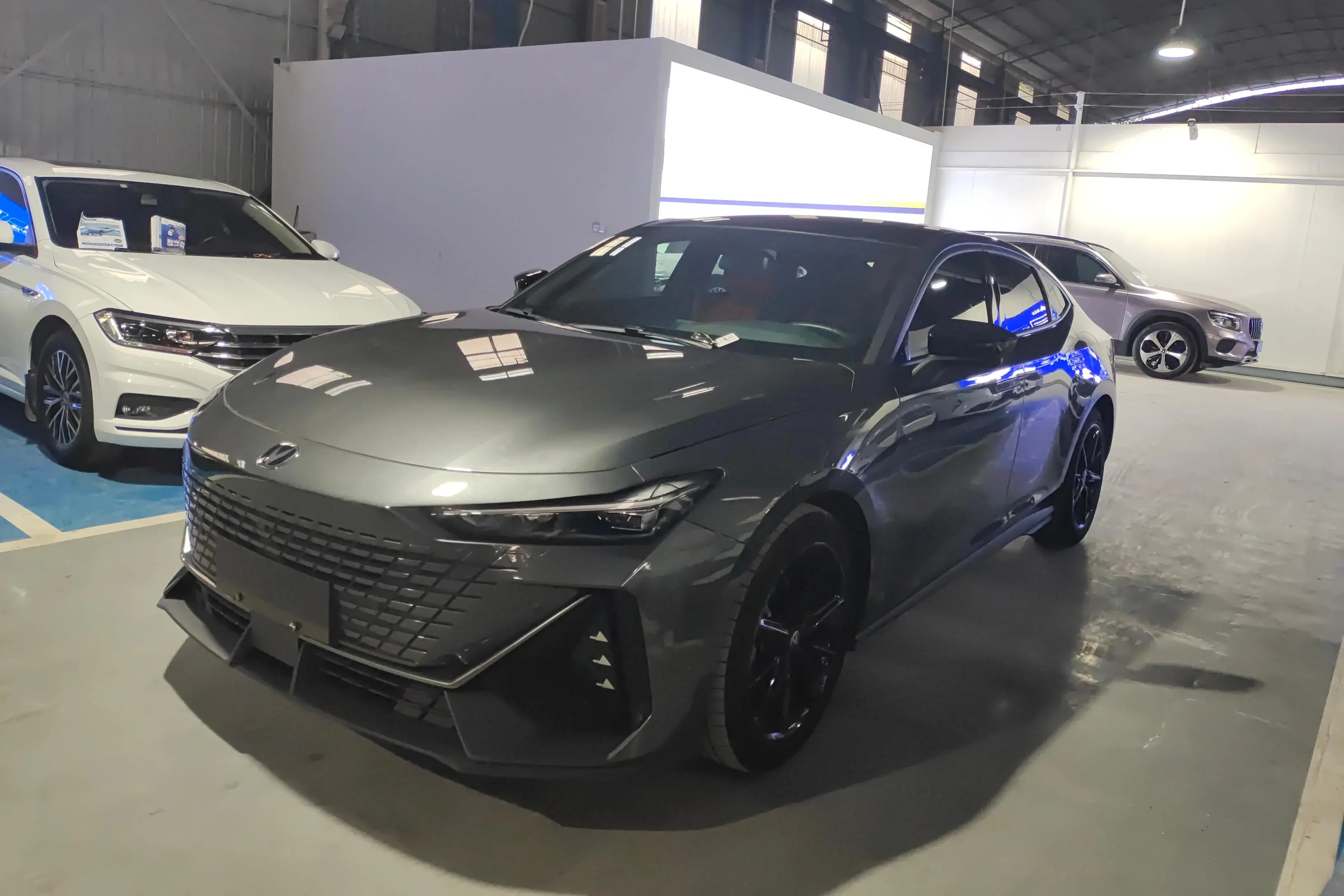 Changan UNI-V