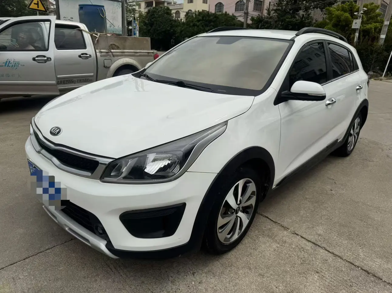 Kia KX CROSS