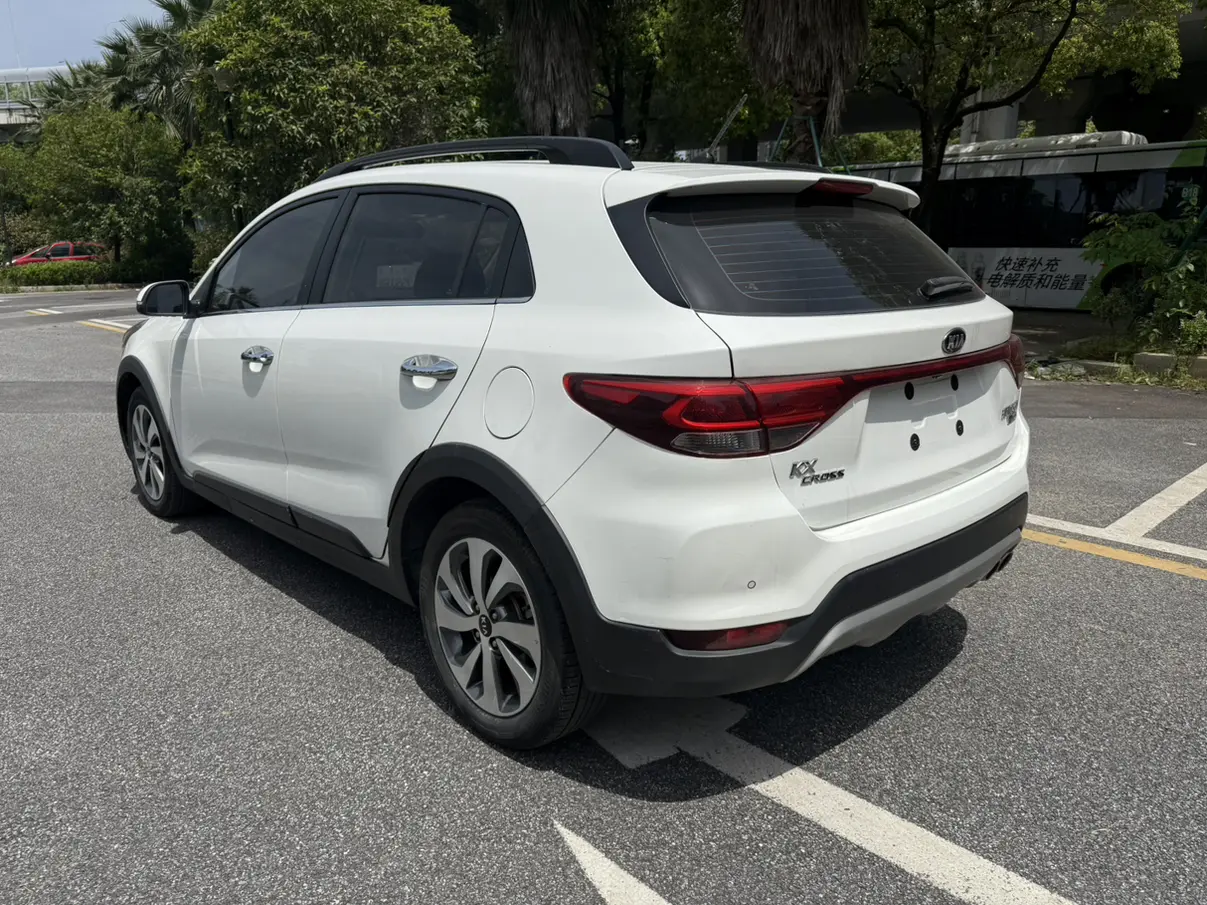 Kia KX CROSS