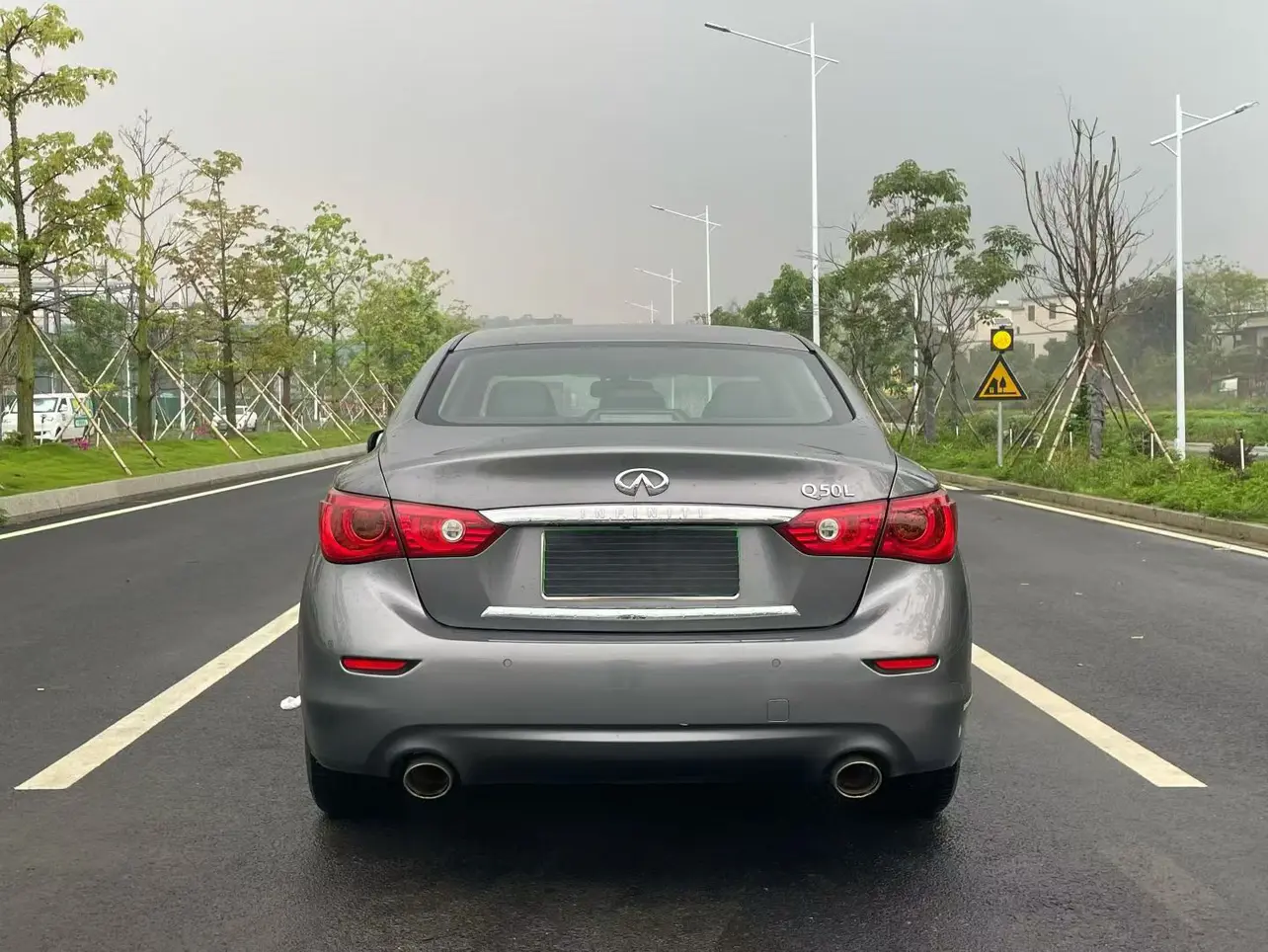 Infiniti Q50L
