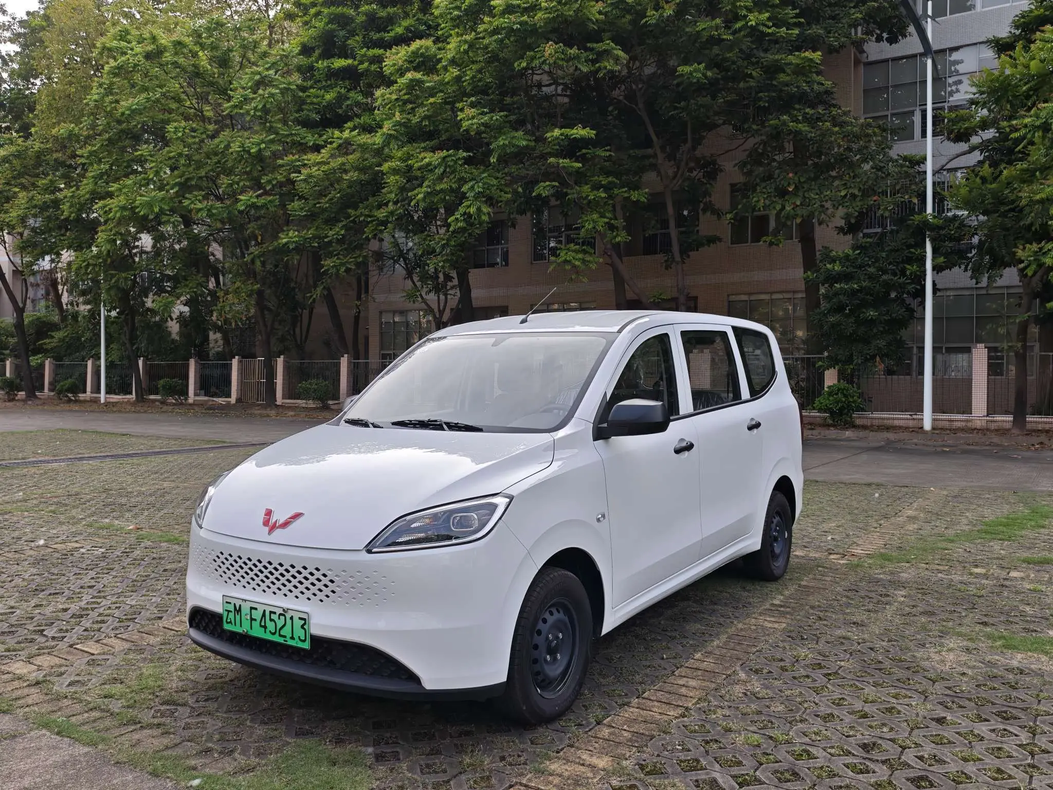 Wuling Hongguang Extended Range