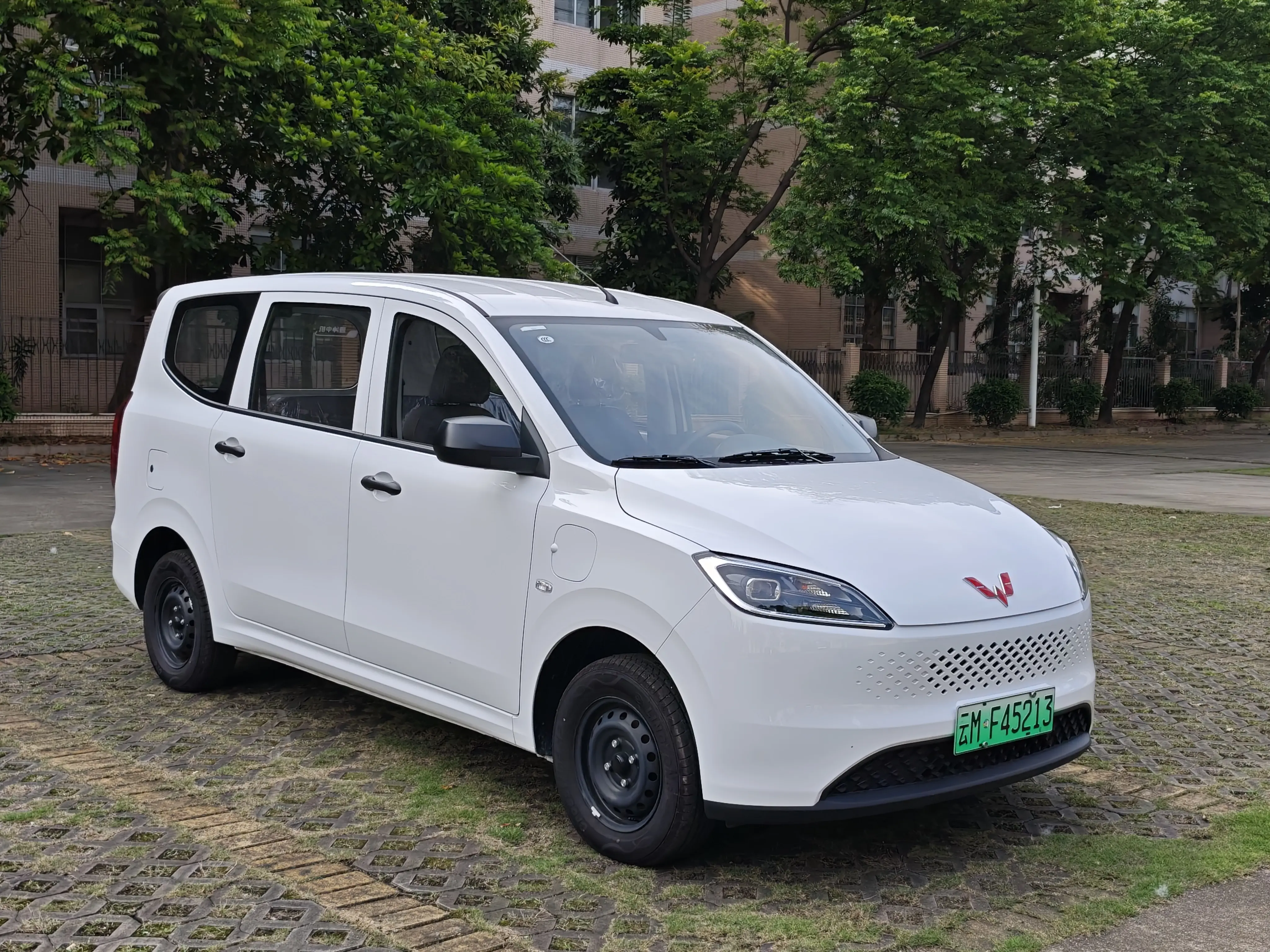 Wuling Hongguang Extended Range